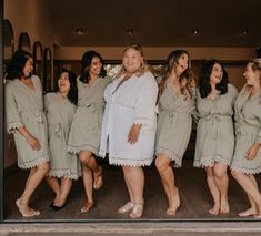 Wedding Robes Getting Ready, Bride Robe Lace, Getting Ready Robes, Lace Robes, Satin Pjs, Bridesmaid Pjs, Wedding Robes, Plus Size Bride, Bridesmaid Pyjamas