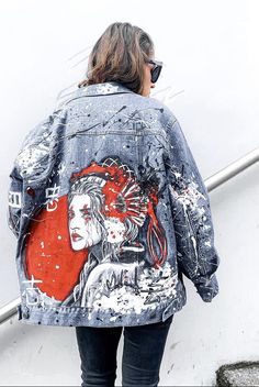 Denim Jacket Art, Painting Jacket, Painting Denim, Denim Jacket Diy Paint, Denim Painting, Paint Denim, Custom Jeans Diy, Denim Aesthetic, Classy Clothing