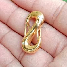 "14k Gold Lock Bracelet Connector Handmade Connector Lock S Lock, Carabiner Lock,  Designer Double Side Openable S Lock, Omega Clip \"S\" Lock Material : 14k Gold Gem :  Diamond Size:  30x15mm Approx.  ★ Notes : *PRODUCTION TIMES: Our all designs are made to order. We need 10 to14 days for making and delivery to depend on the shipping method you select. ✔ Don't forget to hit the favorite button in order to track the item on your favorites/wish list. ✔ Please kindly leave your phone number at che Bracelet Lock Design, Mangalsutra Ideas, Navy Jewelry, Lock Bracelet, Gold Schmuck, Lock Jewelry, Bracelets Handmade Diy, Metallic Purse, Add Ons