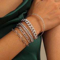 Chains Silver, Acrylic Bracelet, Trendy Bracelet, Lovers Bracelet, Chain Lock, Coin Bracelet, Trendy Bracelets, Womens Designer Handbags, Leaf Bracelet