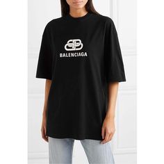 Balenciaga T Shirt Outfit, Balenciaga Shirt Women, Balenciaga Shirt, Formal Dresses For Teens, Outfit For Travel, Shirt Dress Style, Social Commerce