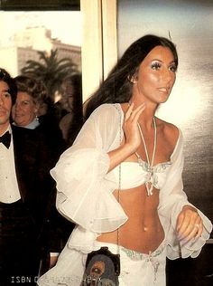 Cher at the Grammy Awards, 1974. Cher Grammys, 70s Celebrities