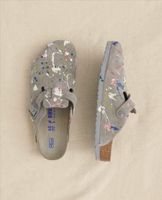 Boston Coin Birkenstock with Paint. -- Coin with Bright Multi Paint Custom Birkenstocks, Custom Shoes Design, Boston Birkenstock, Birkenstock Men, Birkenstock Boston, Hype Shoes, Swag Shoes, Men Fashion Casual Outfits, Birkenstock Arizona