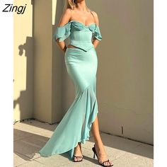 Shipping: Worldwide Express Shipping AvailableDelivery time: 7-15Days Fast ShippingReturns: Fast refund, 100% Money Back Guarantee.Brand Name: ARTICATFabric Type: SATINAge: 25-34Style: Sexy & ClubMaterial: SpandexMaterial: PolyesterOrigin: Mainland ChinaCN: ZhejiangSeason: Autumn/WinterFabric content: 81% (inclusive) - 90% (inclusive)Decoration: BacklessCollar: StraplessClosure Type: LaceSleeve Style: RegularMaterial Composition: Synthetic fiberPattern Type: SolidGender: WOMENSilhouette: Pleated San Myshuno, Green Two Piece, Ruffle Maxi Skirt, Corset Crop Top, Backless Top, Party Skirt, Creation Couture, Elegant Party, Corset Top