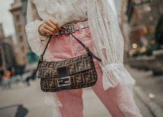 19 Most Iconic Fendi Bags to Add to Your Collection - Glowsly  #bag #bags #handbag #handbags #fendi #fashion #style Gucci Canvas Bag, Fendi Purses, Cool Halloween Makeup, Fendi Handbag, Fendi Peekaboo, Metal Clothing, White Pumps, Sarah Jessica Parker, Nyc Fashion