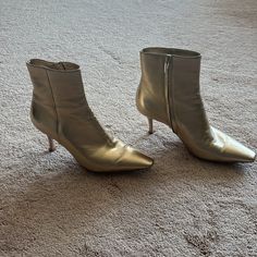 Gorgeous Ankle Boots Pair With Jeans Or A Dress Heel 2 1/2 In Size 37 1/2 Rossi Shoes, Dress And Heels, Gold Leather, Gianvito Rossi, A Dress, Shoes Heels Boots, 2 Colours, Shoes Women Heels, Leather Boots