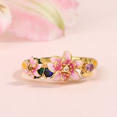 Shimmering Water, Rings Colorful, Jeulia Jewelry, Lily Jewelry, Dreamy Garden, Preppy Jewelry, Water Surface, Jewelry Accessories Ideas, Color Champagne