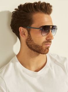 Modern aviator sunglasses with metal frames, gradient lenses and refined temples with logo details. Ideal for oval, round, square and triangle-shaped faces 100% UVA and UVB protection Excellent impact resistance. Scratch resistant. Includes signature case Two year limited warranty Rectangle Face Shape, Tinted Aviator Sunglasses, Glasses For Face Shape, Rectangle Face, Black Aviator Sunglasses, Guess Men, Breast Health, Metal Frames, Trending Sunglasses