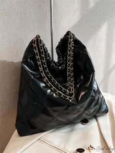 BirdinBag - Stylish Quilted Chain Hobo Bag with Remarkable Detail Best Work Bag, Bags For Teens, Chain Pattern, Black Shoulder Bag, Black Chain, Work Bag, Black Bag, White Collar, Bag Straps