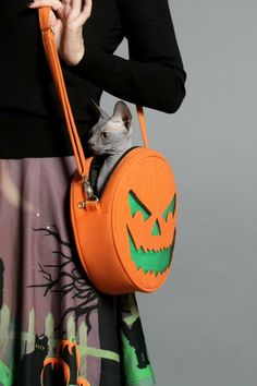 Sweet Midnight Pumpkin Jack-o'-Lantern Goth Punk Halloween Crossbody Purse Bag | eBay Bat Purse Handbags, Pumpkin Handbags, Midnight Pumpkin, Goth Purse, Punk Halloween, Pumpkin Bag, Purse Outfit, Two Faced, New Jack