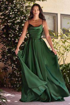 Simple Formal Dress, Satin Formal Dress, Maxi Dress Summer, Verde Smeraldo, Cinderella Divine, Ever Pretty, Bridesmaid Dresses Prom, Long Evening Gowns, Pretty Prom Dresses