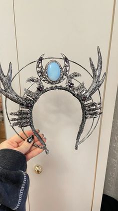 Big Horn Halo Headpiece, Gothic Moon Crown, Witch Cosplay Crown - Etsy Horn Crown, Moon Crown, Cosplay Crown, Halo Headpiece, Fantasy Garb, Witch Cosplay, Costume Hats, Art Project, Headpiece