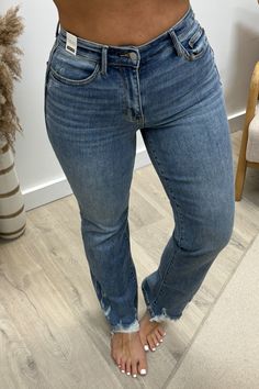 With a high waist and heavy distressing, our Calista Straight Leg Jeans make a statement while keeping you comfortable. These jeans provide both style and comfort, perfect for casual wear. With a unique and playful design, these jeans will become a favorite in your wardrobe. 91% Cotton, 7% Polyester, 2% Rayon Front Ris Casual Edgy, High Rise Straight Leg Jeans, Badass Style, Outfits For Summer, Boutique Style, Boutique Fashion, Mini Shirt Dress, Mom Style, Style Blog