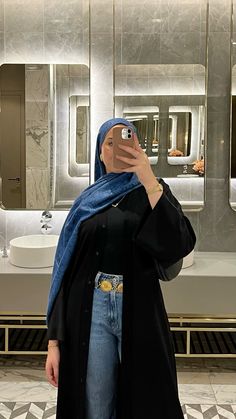 Suits Hijab Outfits, Hijabi Dress Outfits, Voile Outfit, Muslim Modest Outfits, Hijab Outfit Inspiration, Modest Fashion Ideas, Stylish Outfits Casual