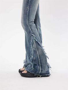 𝔇𝔢𝔱𝔞𝔦𝔩𝔰: Style: Vintage, Retro, Casual Material:Denim/ This item is machine-washable. Lightweight denim is crafted to ensure comfort during your casual outings. Featuring a classic flare and slim fit, these jeans effortlessly capture the essence of vintage glamour. Enjoy free shipping with a purchase of over 80$. We ship worldwide. SIZE LENGTH WAIST HIPS 41 in 22 in 34 inM 42 in 23 in 36 inL 42 in 24 in 37 inItem measured by hands may have 1-2 in differences.SIZE LENGTH WAIST HIPS 105 cm Trendy Fitted Distressed Flare Jeans, Trendy Distressed Fitted Flare Jeans, Stretch Full-length Flare Jeans With Frayed Hem, Stretch Cotton Flare Jeans With Frayed Hem, Fitted High Waist Distressed Flare Jeans, Stretch Full Length Flare Jeans With Frayed Hem, Fitted Dark Wash Distressed Flare Jeans, Fitted Distressed Dark Wash Flare Jeans, Fitted Denim Blue Flare Jeans With Frayed Hem