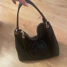 Brand New / Used Once / No Damages / No Wear And Tear / Authentic Leather Gucci Bag / Black / Black Gucci Leather Shoulder Bag, Gucci Black Leather Shoulder Bag, Black Leather Gucci Shoulder Bag, Classic Black Gucci Shoulder Bag, Black Gucci Shoulder Bag For Shopping, Black Gucci Shoulder Bag With Branded Hardware, Gucci Bag Black, Gucci Black, Gucci Bags