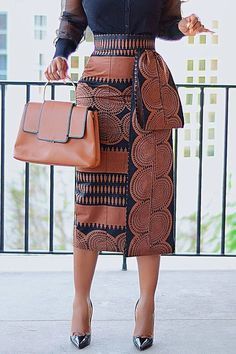 Plus Size Business Casual, Plus Size Business, Fall Activity, Style Africain, Pu Leather Skirt, Leather Skirts, Printed Maxi Skirts, Stylish Plus, Plus Size Skirts