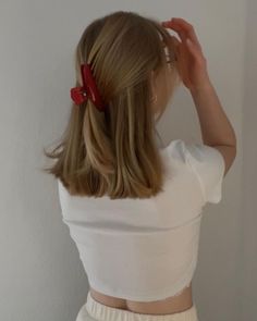 Dirty Blonde Hair, Shoulder Hair, Makijaż Smokey Eye, Easy Hairstyle, Short Straight Hair, Shoulder Length Hair Cuts, Penteado Cabelo Curto