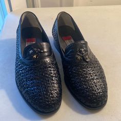 Has Gold “R” Letters On Flaps At Front Of Shoe Sz 5 ? On Shoes Bottom But Shoe Measurement Is Almost 11” (10.75”) On Outsole With A Width Of 3.75” Excellent Unworn Condition Black Woven Leather Slip-on Loafers, Black Woven Leather Loafers With Round Toe, Formal Black Loafers With Woven Sole, Elegant Woven Leather Slip-on Loafers, Elegant Woven Leather Loafers, Elegant Business Loafers With Woven Sole, Elegant Loafers With Woven Sole, Elegant Woven Leather Loafers For Spring, Mens Loafers