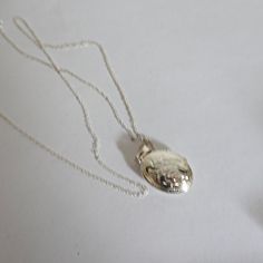 Simple Floral Etched Style, Measures 17" Long, With Space For Two Photos Signed, This Necklace Is Brand New Although Vintage Great Gift To Hold Special Memories. Thanks For Looking Locket Necklace Silver, Silver Locket Necklace, Sterling Silver Locket, Oval Locket, Silver Locket, Silver Lockets, Locket Necklace, Jewelry Vintage, Silver Pearls