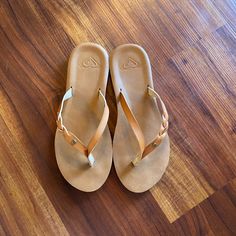 Brand New! Worn Once, Roxy Tan Sandals. Size 9 Roxy Sandals, Roxy Shoes, Tan Sandals, Roxy, Women's Shoes Sandals, Shoes Sandals, Women Shoes, Sandals, Brand New