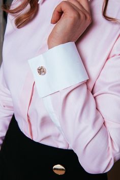 Pink Blouses Outfit, Business Meeting Outfit, Dress Shirt Women, Button Down Shirt For Women, Button Up Shirt Women, Collar For Women, Costume Africain, Meeting Outfit, Casual Work Attire