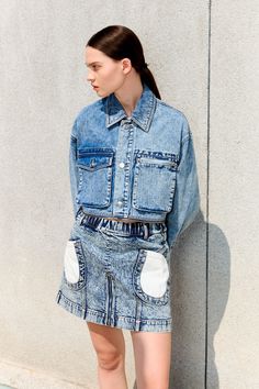 Color： Blue Material： 100% Cotton Luxury Oversized Denim Blue Denim Jacket, Oversized Blue Urban Denim Jacket, Luxury Garment-dyed Casual Denim Jacket, Oversized Single-breasted Denim Outerwear, Blue Pre-washed Denim Outerwear, Oversized Denim Jacket, 2 Way, Stockings, Denim Jacket