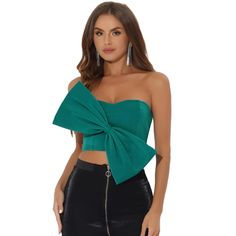 Women's cropped bandeau top with sleeveless, a front large bow, and a sweetheart neck design, is a perfect choice for a boldly feminine and stylish look. The sweetheart neckline accentuates your curves, while the strapless design adds a touch of charm. The bow detail on the front adds a playful element to the overall aesthetic. Whether you're heading to a party or a night out on the town, these crop tops are sure to turn heads. Trendy and cute style, the bow tie strapless crop top paired with sk Glamorous Bandeau Crop Top For Spring, Strapless Fitted Crop Top For Party Season, Fitted Strapless Crop Top For Party Season, Strapless Party Crop Top, Strapless Crop Top For Party, Green Off-shoulder Party Top, Green Tube Top For Spring Party, Green Spring Tube Top For Party, Sleeveless Party Top With Bow