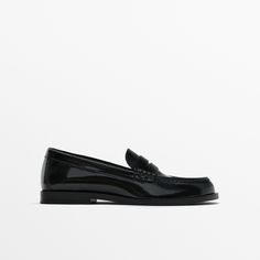 Nwt. Massimo Dutti Black Leather Gathered Penny Strap Loafers. Penny Strap Detail. Moc Toe Detail . Leather Lining. Includes Airfit Insole: Flexible Technical Foam Insole, Designed To Offer Greater Comfort. Size 7,5, 8. Ref. 1524/250. Sh19 Cheap Black Slip-on Loafers, Mossimo Dutti Women Shoes, Massimo Dutti Shoes, Massimo Dutti, Flat Shoes Women, Loafer Flats, Penny, Black Leather, Loafers