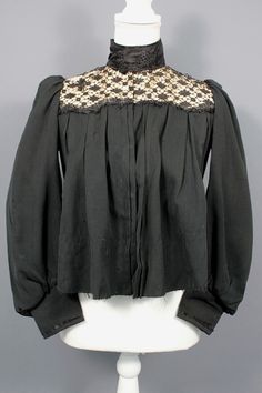 VTG Women's Antique Edwardian Late 1800s Early 1900s Black Wool Jacket Sz XS/S | eBay Edwardian Jacket, Historical Sewing, Jersey Jacket, Pretty Clothes, Edwardian Fashion, Lace Collar, Early 1900s, Historical Fashion, 2 On