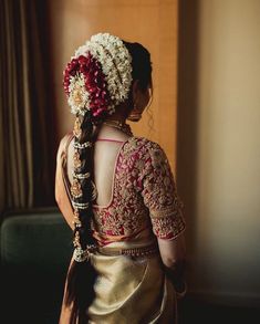 South Indian Hairstyle, South Indian Wedding Hairstyles, South Indian Wedding Saree, Bridal Hairstyle Indian Wedding, Bridal Sarees South Indian, Bridal Hairdo, Indian Bridal Sarees, Indian Bride Outfits, Indian Wedding Hairstyles