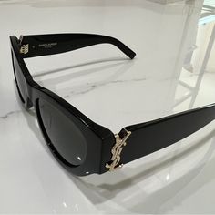 Perfect Condition. Too Big On My Face Chanel Glasses Sunglasses, Chunky Sunglasses, Y2k Glasses, Saint Laurent Accessories, Colored Sunglasses, Cat Eye Sunglasses, Sunglasses Accessories, Cat Eye, Saint Laurent