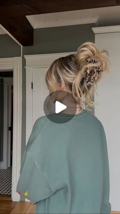 Claw Clip Messy Bun, Clip Messy Bun, Claw Clip Messy, Easy Messy Hairstyles, Wedding Dress Sewing Patterns, Braids For Medium Length Hair, Hair School, Beautiful Braided Hair, Try On Hairstyles