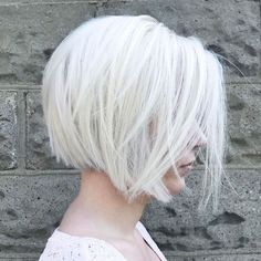 Silver Bob, Cropped Hair, Layered Bob Haircuts, Haute Hair, Chin Length Bob, Modern Haircuts, Layered Bob Hairstyles