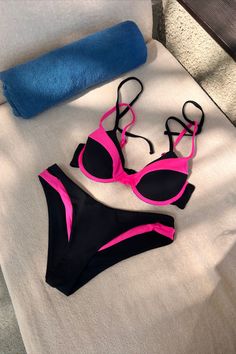 Swimwear that feels good! Pink Set, Ibiza, Feel Good, Pink