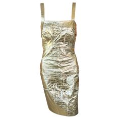 Versace S/S 2009 Runway Metallic Gold Leather Campaign Dress IT 40 Look 7 from the Sprint 2009 Runway and the Versace S/S 2009 Campaign. 2009 Runway, Metal Dress, Donatella Versace, 2000s Fashion, Gold Leather, Metallic Gold, Day Dresses, Gold Metal, Versace