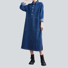 Fashion-Forward: Classic denim gets an upgrade with this playful piece. perfect for expressing your individual style.
Comfy & Casual: The loose fit ensures comfort throughout the day. while the buttoned closure adds a touch of sophistication.
Versatile: Whether you're hitting the beach or going out on the town. this dress is the perfect choice. Maxi Denim Dress, Loose Fitting Dresses, Comfy Casual, Jeans Dress, Denim Wash, Summer Collection