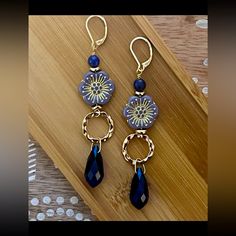 New Beautiful Cobalt Blue Crystal & Lavender Czech Glass Flower Dangle Earrings. Earrings Are 2 1/3 Inches Long. Flower Dangle Earrings, Jewelry Blue, Earring Tutorial, Homemade Jewelry, Flower Jewelry, Bead Jewellery, Czech Beads, Flower Jewellery, Blue Crystals