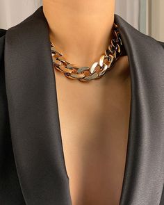 Chic and edgy    	  Great worn with low neckline tops    	  Perfect for edgy parties   	 Chain circumference: 36 cm and 7 cm extension Trendy Chain Link Necklace, Trendy Chunky Chain Necklace, Metal Chain Necklace For Night Out, Edgy Metal Chain Necklace For Party, Chic Metal Chain Choker, Chic Choker With Clavicle Chain Link, Trendy Choker Necklace For Night Out, Chic Chain Link Choker With Clavicle Chain, Chic Necklaces For Night Out