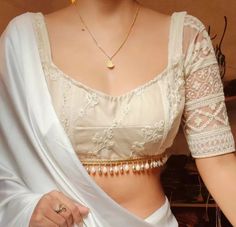 Elegant Blouse Designs Classy, Modest Blouse Designs, Saree Pose, Netted Blouse Designs, Blouse Designs Catalogue, Latest Blouse Designs Pattern, Greece Art, New Saree Blouse Designs, Latest Model Blouse Designs