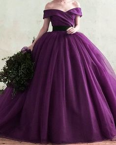 Purple Wedding Dress Organza Organza Dresses, Ballgown Dress, Purple Day, Fendi Dress, Dresses Off The Shoulder, Wedding Purple, Elegant Ball Gowns, Make Your Own Dress, Ball Gown Dresses