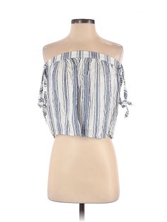 Hollister Sleeveless Blouse Size: X-Small Tops - used. 100% Viscose | Hollister Sleeveless Blouse: Blue Tops - Size X-Small Cheap H&m Daywear Tops, Small Tops, Sleeveless Blouse, Hollister, Handbags For Women, Sleeveless Top, Women Handbags, Womens Tops, For Women