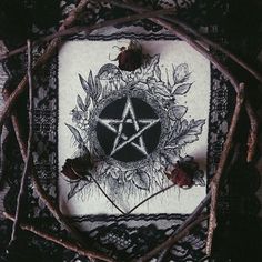 X Candle Drawing, Witchcraft Altar, Magia Das Ervas, Witch Candles, Yennefer Of Vengerberg, Spiritual Tattoos, Witch Magic