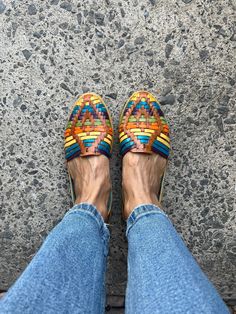 The huarache has stood out as a typical garment of the Mexican people. Its origin dates back to pre-Hispanic times. Beautiful handmade Mexican huarache, made 100% by hand, by Mexican artisans, who weave the leather strips with their delicate hands, giving each huarache a unique detail. ♦-♦-♦-♦-♦-♦-♦-♦-♦-♦-♦-♦-♦-♦-♦-♦-♦ IMPORTANT INFORMATION: *SIZES: PLEASE READ THE SIZE CHART CAREFULLY AND CHOOSE THE RIGHT SIZE BEFORE BUYING! With the help of the following table, you can determine the number tha Bohemian Multicolor Huarache Sandals For Festivals, Multicolor Closed-toe Huaraches For Festivals, Multicolor Closed Toe Huaraches For Festival, Casual Multicolor Closed Toe Huarache Sandals, Casual Multicolor Huarache Sandals For Fiesta, Casual Multicolor Closed Toe Huaraches, Casual Slip-on Huaraches For Fiesta, Artisan Multicolor Huarache Sandals For Summer, Multicolor Closed-toe Huaraches For Fiesta