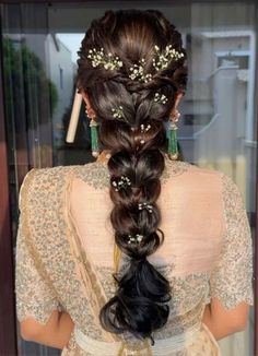 Desi Wedding Hairstyles, Hair Styles To Try, Indian Bridal Hairstyles, Trendy Hairstyle, Seasons Change, Latest Hair, Desi Wedding, Bridal Hairstyles, Wedding Hairstyles For Long Hair