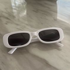 Never Used White Sunglasses Women, Stalking Stuffers, Wishlist Christmas, White Glasses, Sunglasses White, Cute Sunglasses, White Sunglasses, Cute Glasses, 2000s Movies