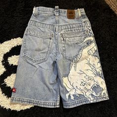 Shipping: Worldwide Express Shipping AvailableDelivery time: 7-15Days Fast ShippingReturns: Fast refund, 100% Money Back Guarantee. Gothic Pattern Design, Denim Shorts For Men, Summer Denim Shorts, Cargo Pants Outfit Women, Cargo Pants Outfits, Hip Hop Trends, Gothic Pattern, Summer Shorts Denim, Shorts Fit