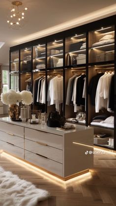 Luxury Ceiling Design, Dream Closet Design, Pillar Design, Wardrobe Interior Design, Ceiling Design Bedroom, Closet Decor, Clothes And Shoes, Luxury Rooms