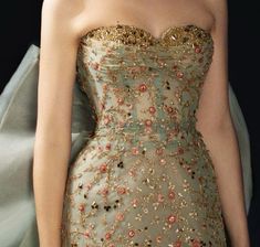 Opulence Gown, Fashion Extravagant, Extravagant Dresses, Best Winter Outfits, Prom Dress Inspiration, Dreamy Dress, Midi Skirts