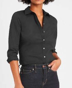 Fitted Blouse With Shirttail Hem, Fitted Blouse With Shirttail Hem For Business Casual, Fitted Business Casual Tops With Shirttail Hem, Fitted Shirttail Hem Top For Office, Fitted Tops With Shirttail Hem For Workwear, Fitted Formal Tops With Shirttail Hem, Sleek Fitted Blouse For Work, Sleek Fitted Blouse For Workwear, Casual Slim Fit Blouse For Business Casual